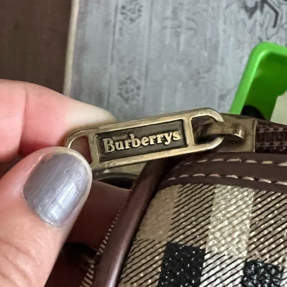 Vintage Buryberry’s Burberry Vintage Nova Check Haymarket Travel Duffle plaid - Picture 12 of 17